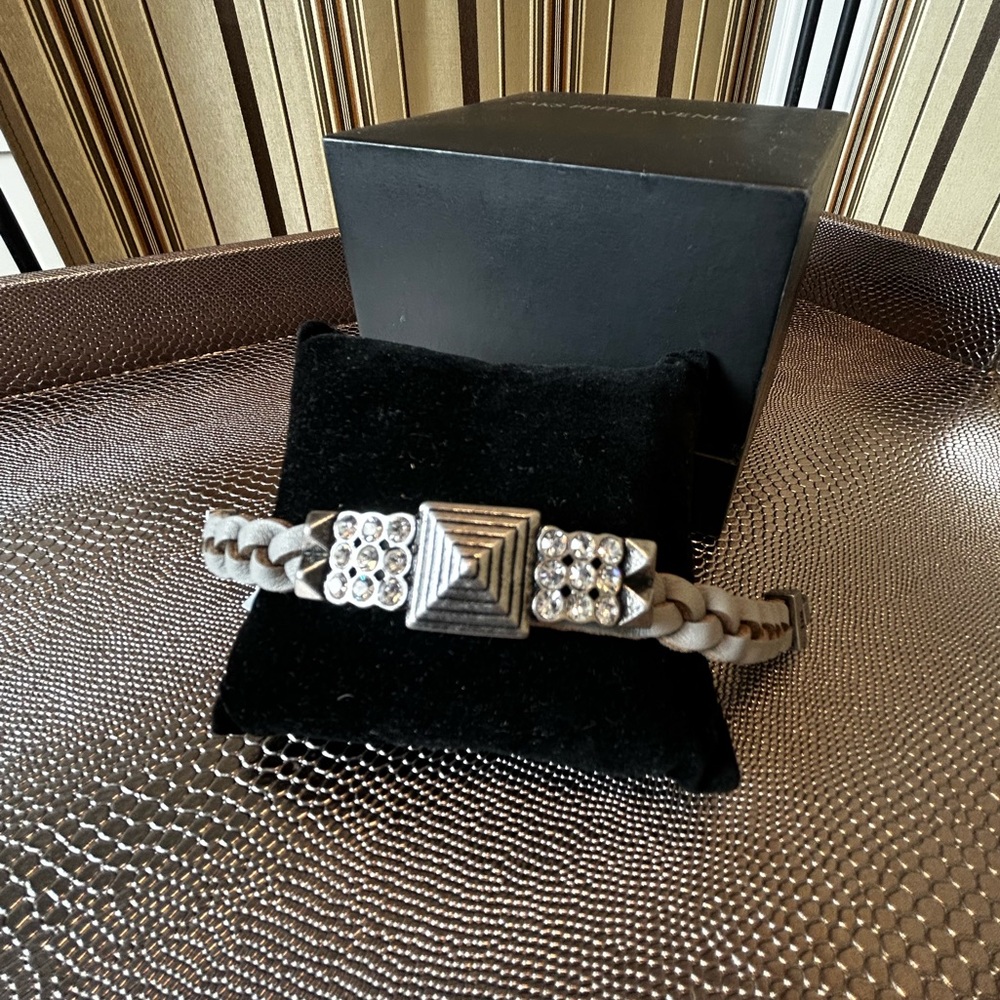 Lia Sophia “Confident” bracelet